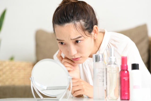 肌の保湿力が低下する原因とは